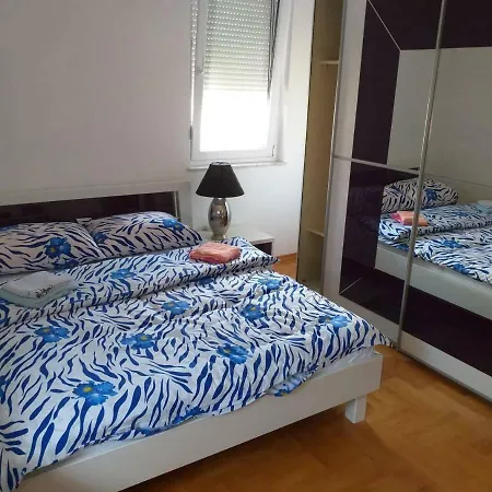 Holiday home Macanovic - Apartman A1 *